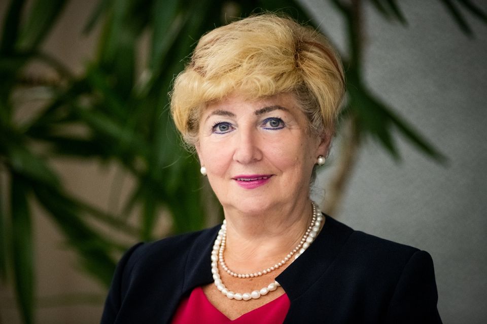 prof. dr hab. Krystyna Makowska-Ławrynowicz - dyrektor artystyczny i naukowy Międzynarodowych Kursów Muzycznych im. Zenona Brzewskiego w Łańcucie